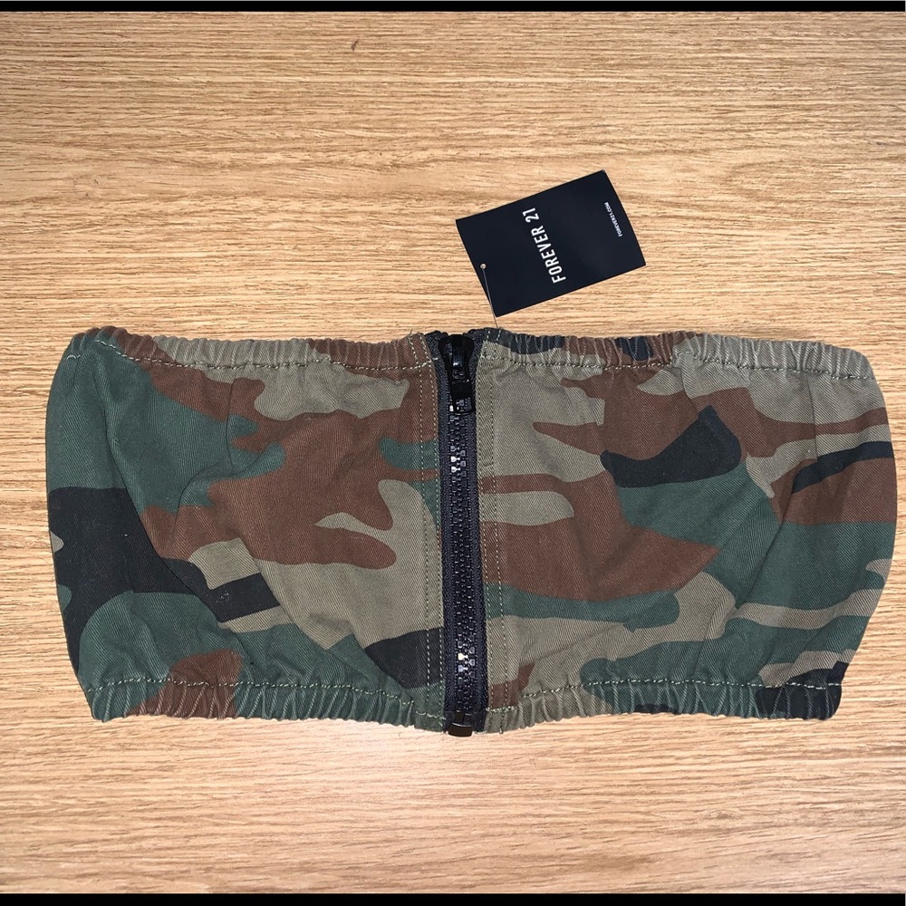 Forever 21 NEW Camo Bandeau Crop Zip Strapless M